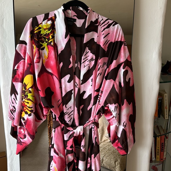 Natori Robe size Medium - Picture 3 of 5